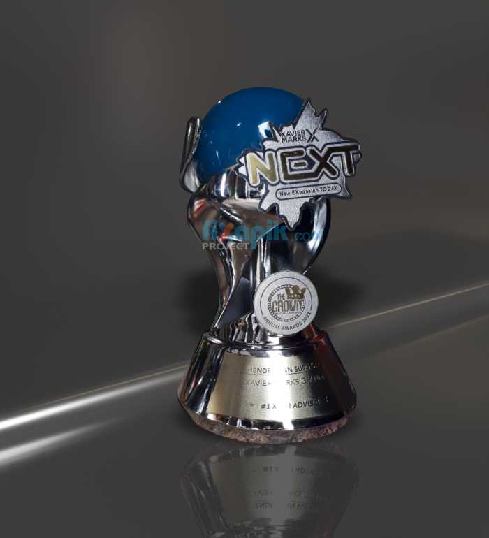 tempat pembuatan piala awarding dari logam dengan kombinasi bentuk bola dunia
